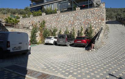 C21 Cius; Havuzlu Site İçerisinde Deniz Manzaralı Daireler