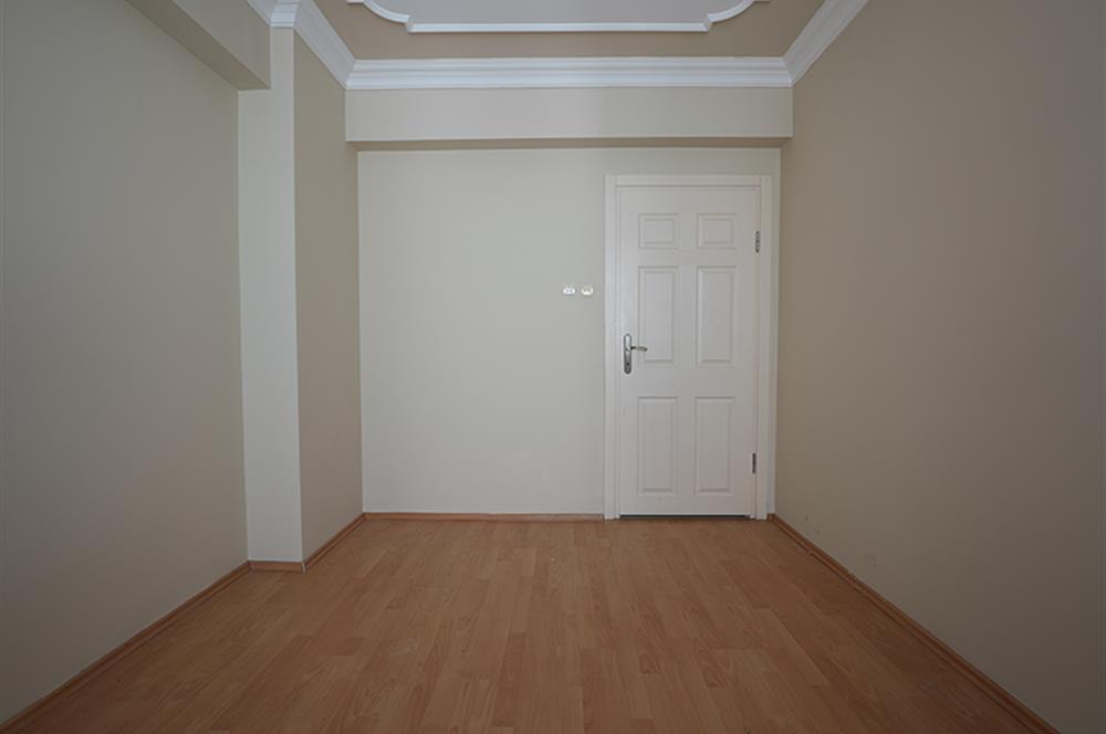 C21 Cius; Manastır'da Deniz Manzaralı 5+2 Dubleks Daire