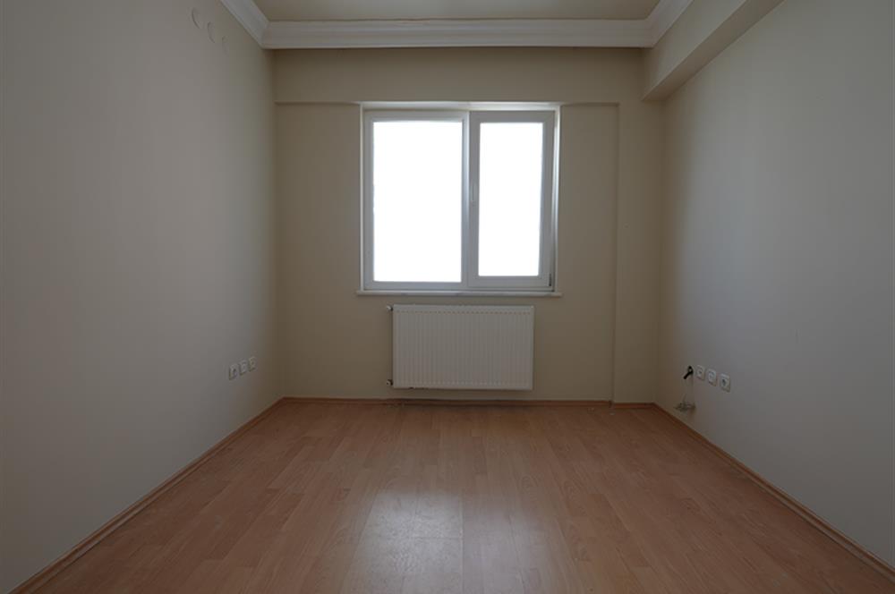 C21 Cius; Manastır'da Deniz Manzaralı 5+2 Dubleks Daire