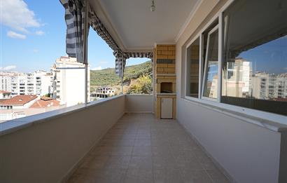 C21 Cius; Manastır'da Deniz Manzaralı 5+2 Dubleks Daire