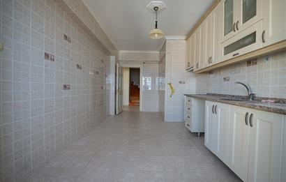 C21 Cius; Manastır'da Deniz Manzaralı 5+2 Dubleks Daire