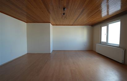 C21 Cius; Manastır'da Deniz Manzaralı 5+2 Dubleks Daire