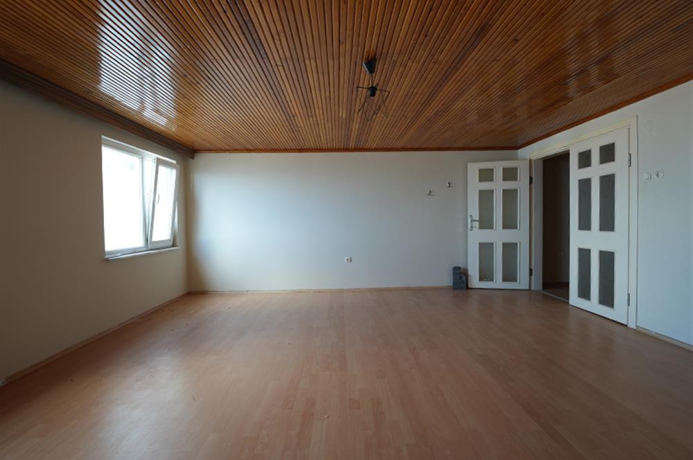 C21 Cius; Manastır'da Deniz Manzaralı 5+2 Dubleks Daire