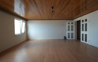 C21 Cius; Manastır'da Deniz Manzaralı 5+2 Dubleks Daire