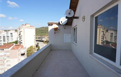 C21 Cius; Manastır'da Deniz Manzaralı 5+2 Dubleks Daire