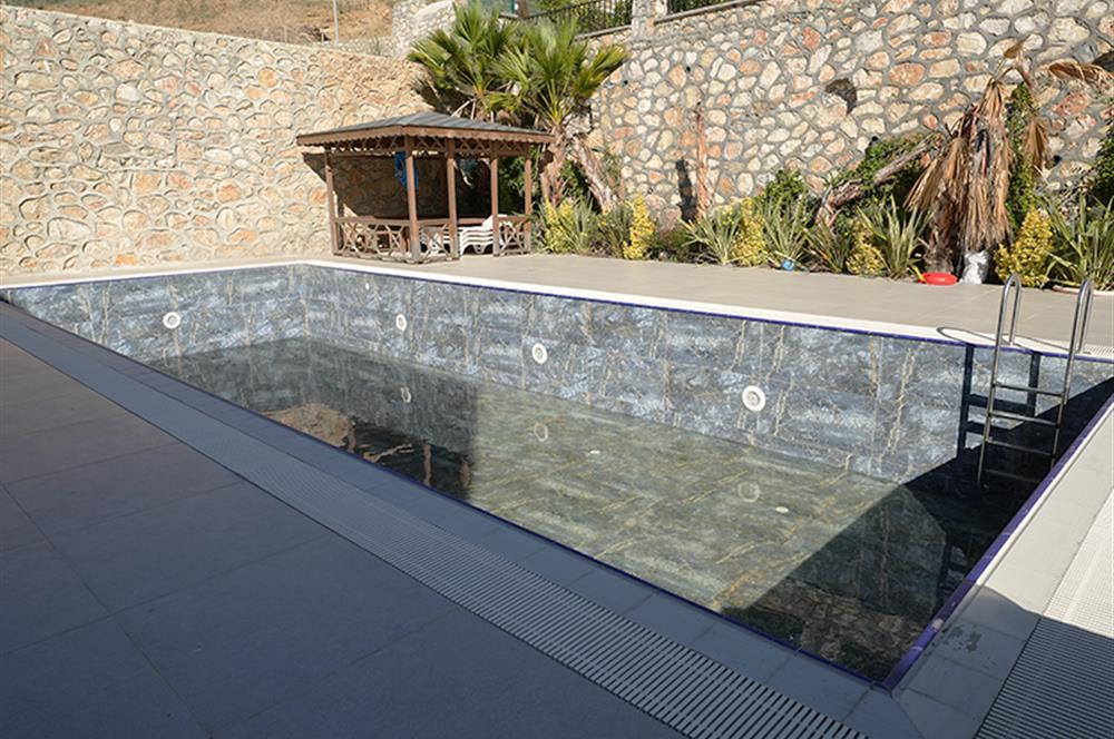 C21 Cius; Havuzlu Site İçerisinde Deniz Manzaralı Daireler