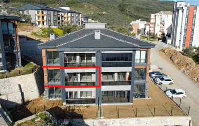 C21 Cius; Havuz ve Bahçeli Site İçerisinde Deniz Manzaralı Daire