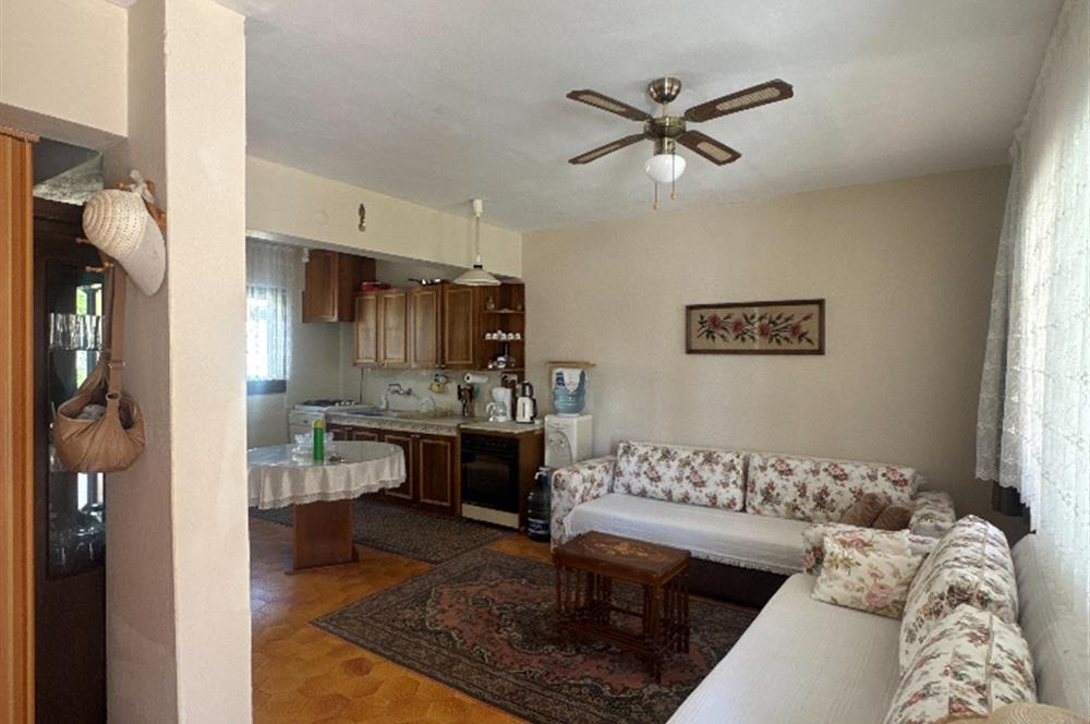 KUŞADASI GÜZELÇAMLI DENİZE YAKIN SATILIK MÜSTAKİL EV