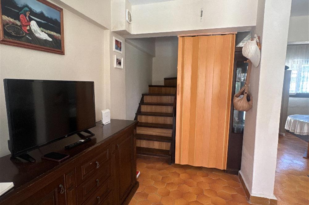 KUŞADASI GÜZELÇAMLI DENİZE YAKIN SATILIK MÜSTAKİL EV