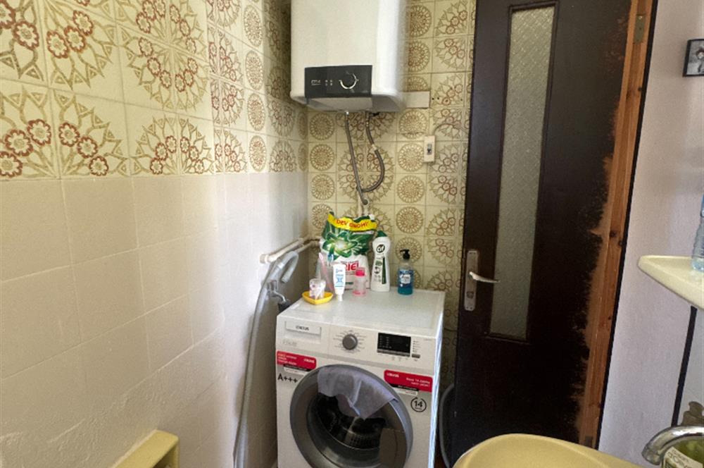 KUŞADASI GÜZELÇAMLI DENİZE YAKIN SATILIK MÜSTAKİL EV