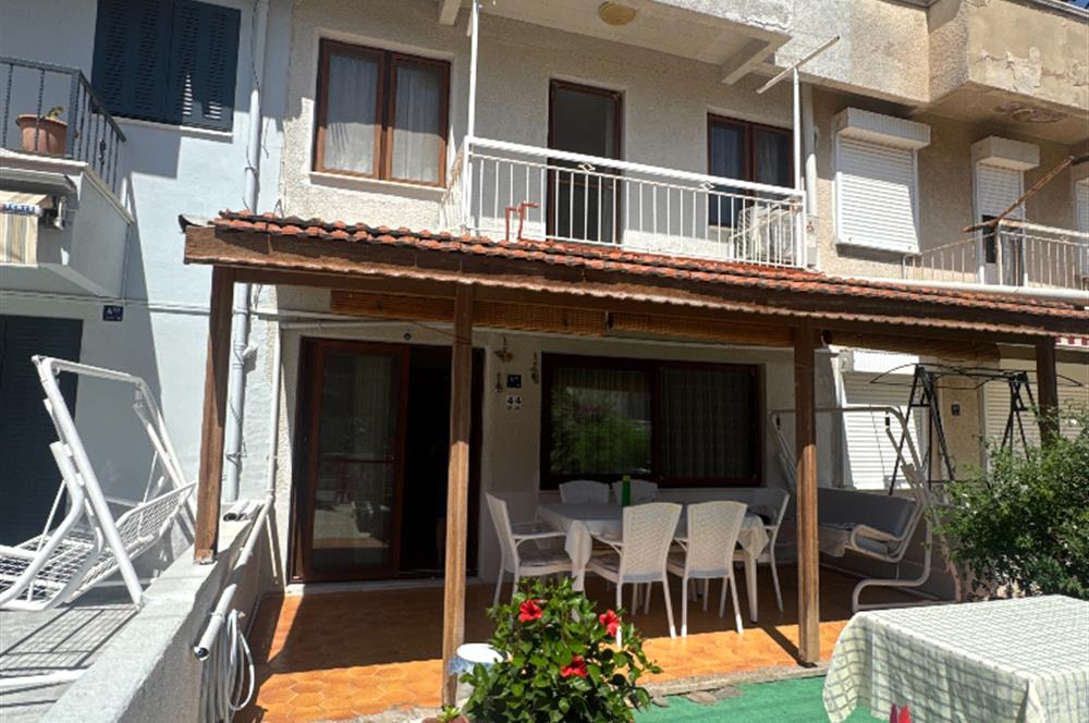 KUŞADASI GÜZELÇAMLI DENİZE YAKIN SATILIK MÜSTAKİL EV