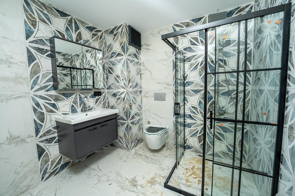 C21 Cius; Havuz ve Bahçeli Site İçerisinde Deniz Manzaralı Daire