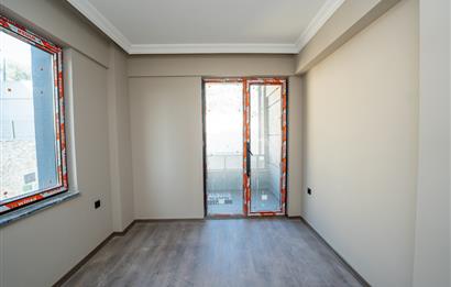 C21 Cius; Havuz ve Bahçeli Site İçerisinde Deniz Manzaralı Daire