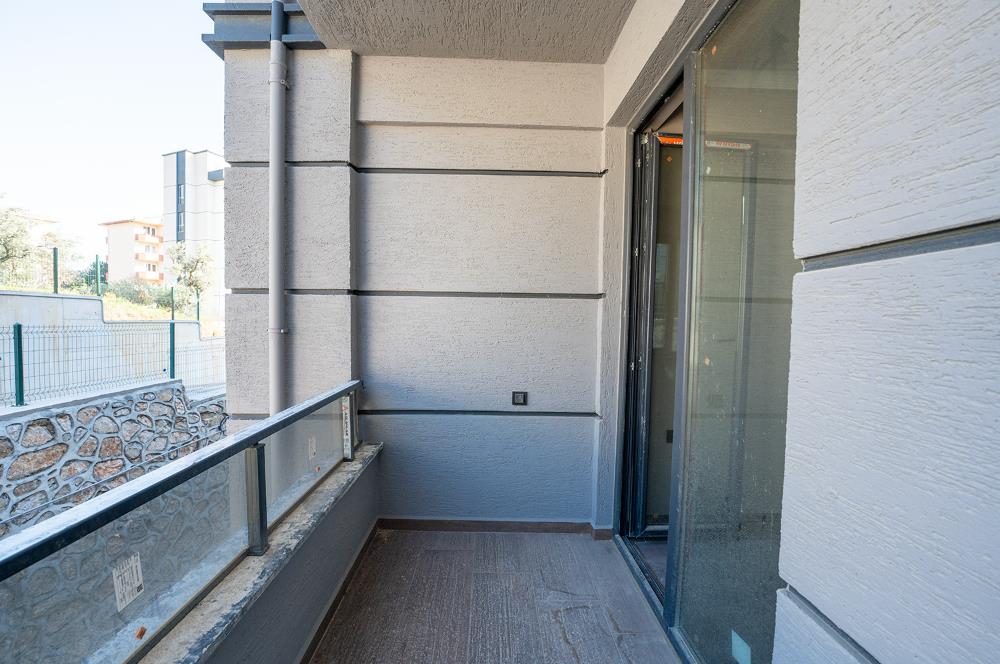 C21 Cius; Havuz ve Bahçeli Site İçerisinde Deniz Manzaralı Daire