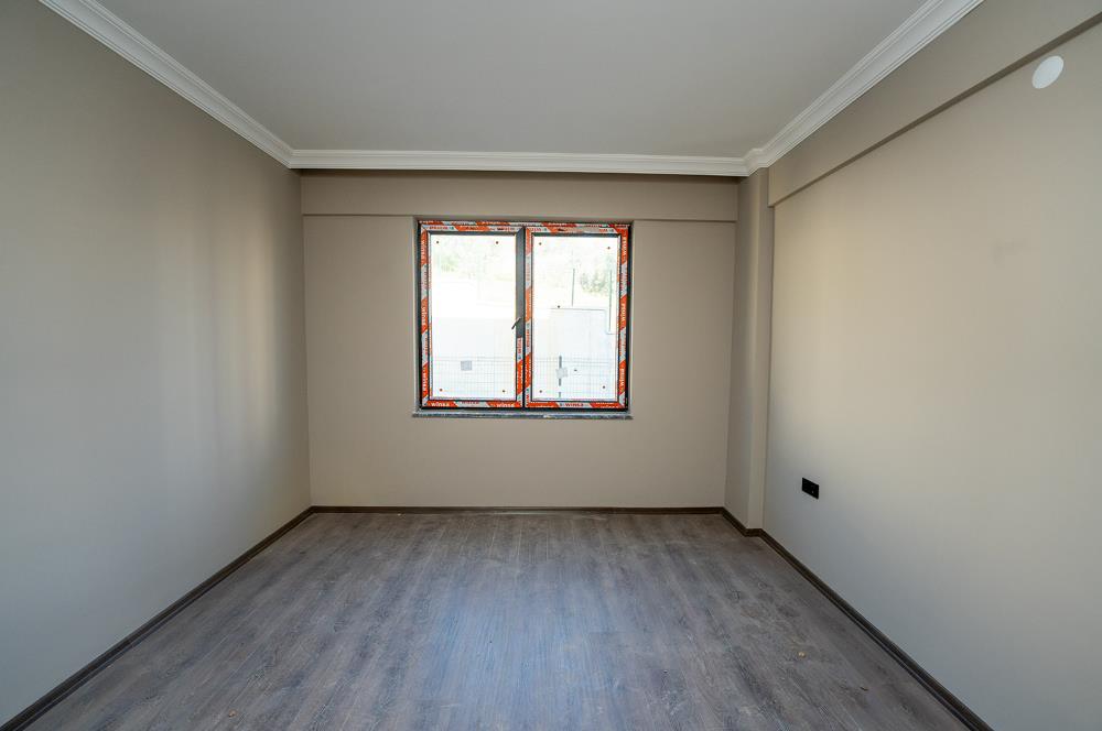 C21 Cius; Havuz ve Bahçeli Site İçerisinde Deniz Manzaralı Daire