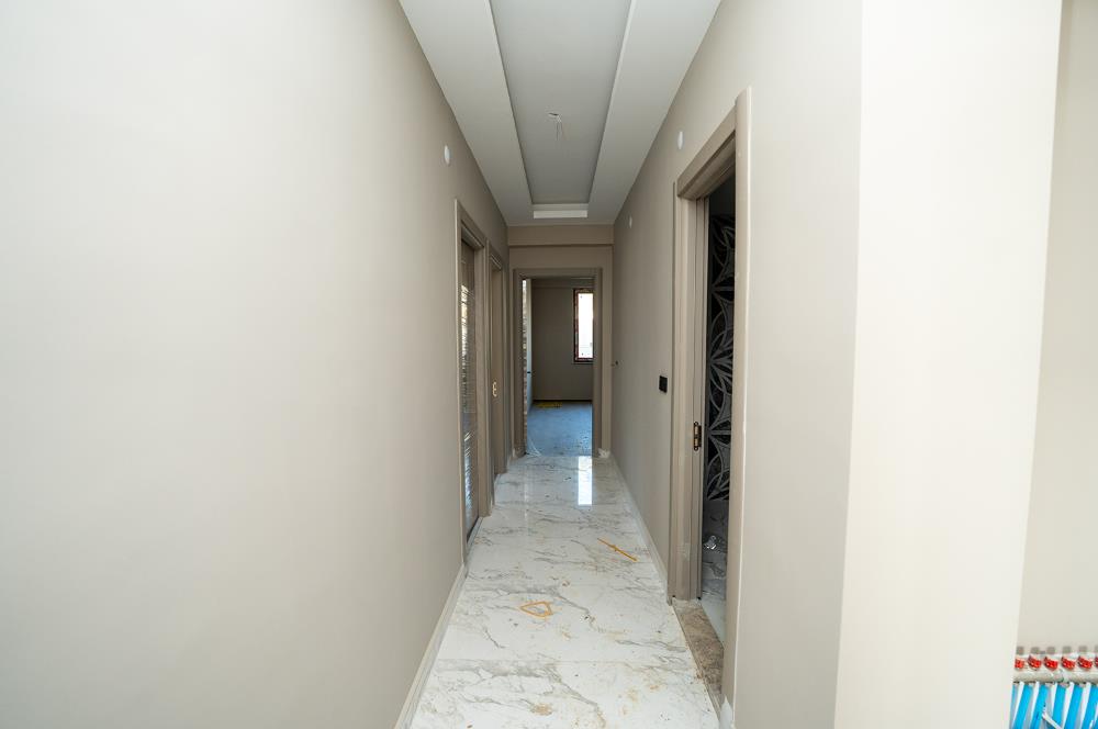 C21 Cius; Havuz ve Bahçeli Site İçerisinde Deniz Manzaralı Daire