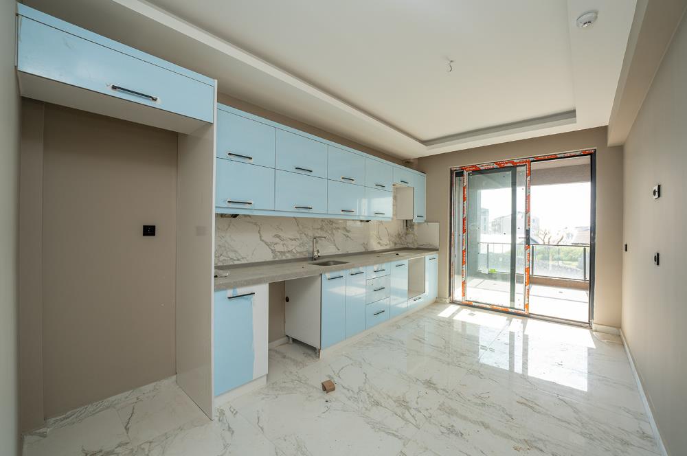 C21 Cius; Havuz ve Bahçeli Site İçerisinde Deniz Manzaralı Daire