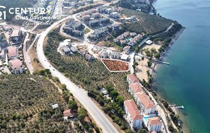 C21 Cius; Hasanağa Cad. Cephe Ayrık Nizam 2 Kat 0.60 Emsal Arsa