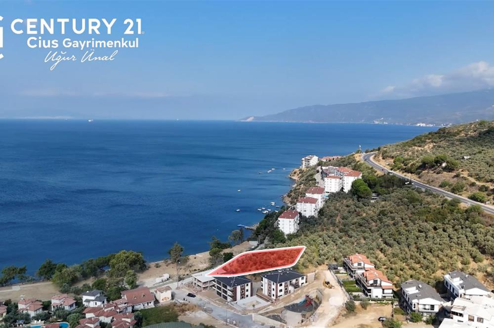 C21 Cius; Hasanağa Cad. Cephe Ayrık Nizam 2 Kat 0.60 Emsal Arsa