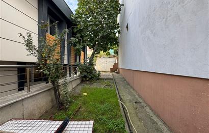 KOŞUYOLUNDA 261 M2 ARSA İÇİNDE BAHÇELİ MÜSTAKİL SATILIK EV