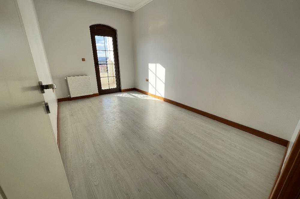 KUZEY KENT MUHTEŞEM VADİ MANZARALI 7.KAT 3+1 