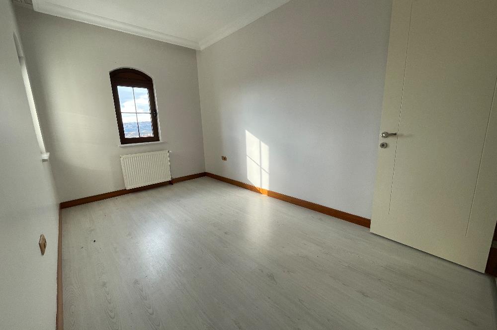 KUZEY KENT MUHTEŞEM VADİ MANZARALI 7.KAT 3+1 