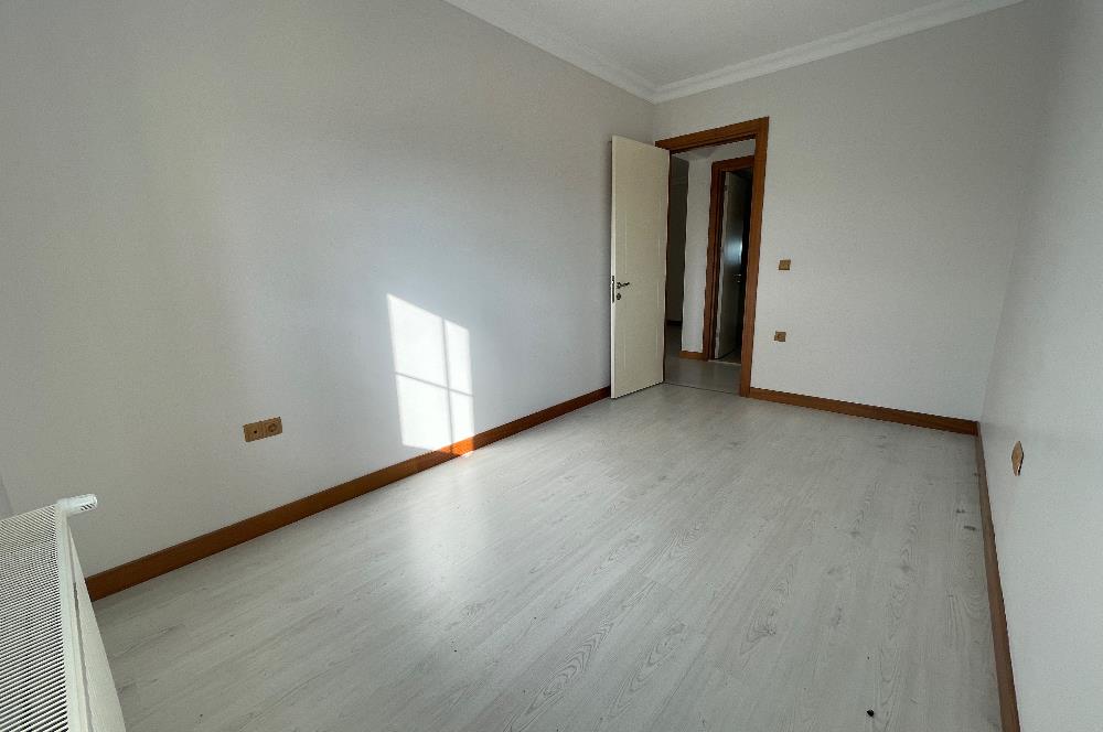 KUZEY KENT MUHTEŞEM VADİ MANZARALI 7.KAT 3+1 