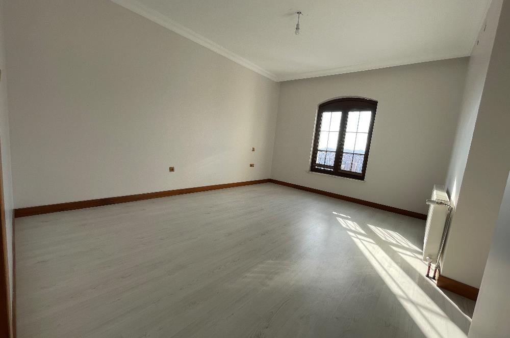 KUZEY KENT MUHTEŞEM VADİ MANZARALI 7.KAT 3+1 