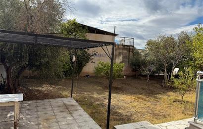 Bornova İnönü’de yenilenmiş 135 m2 3+1 ferah daire