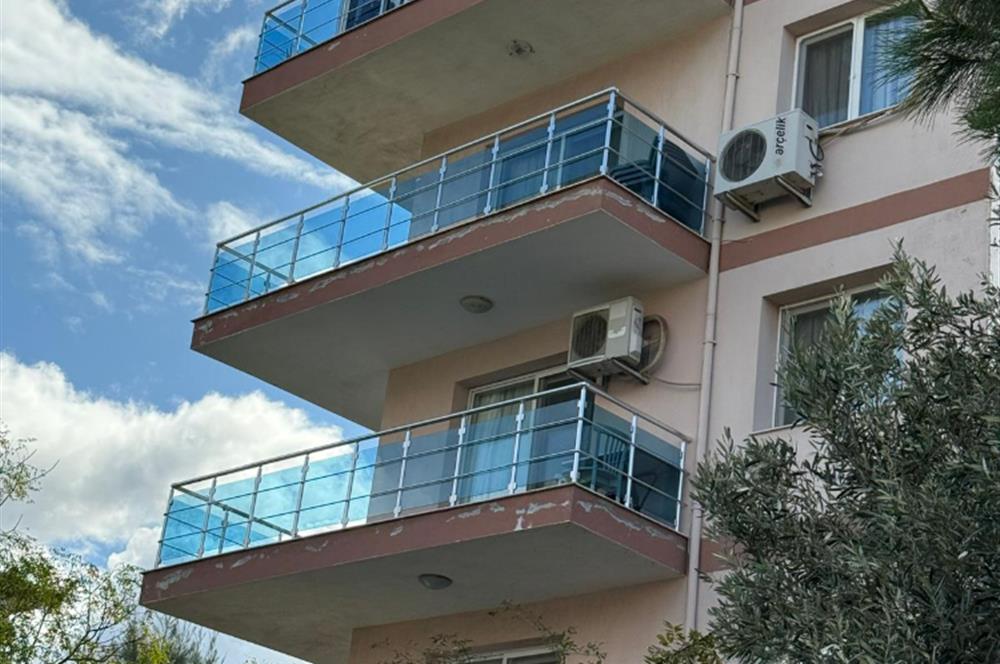Bornova İnönü’de yenilenmiş 135 m2 3+1 ferah daire