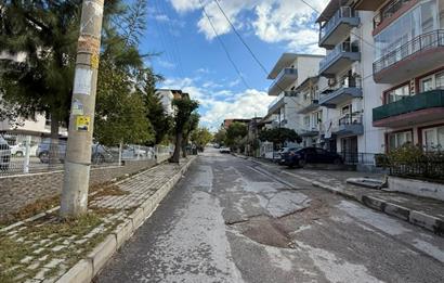 Bornova İnönü’de yenilenmiş 135 m2 3+1 ferah daire