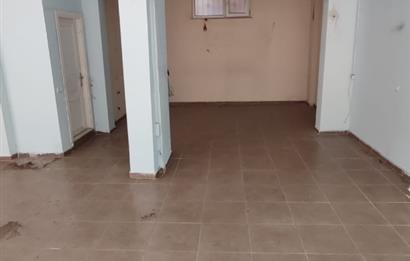 C21 Cius; Balıkpazarı Mahallesinde Satılık Dükkan