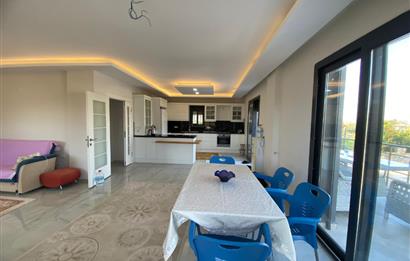 YEŞİLTEPEDE TAM MÜSTAKİL MUHTEŞEM 5+1 SATILIK VİLLA