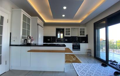 YEŞİLTEPEDE TAM MÜSTAKİL MUHTEŞEM 5+1 SATILIK VİLLA