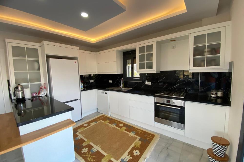 YEŞİLTEPEDE TAM MÜSTAKİL MUHTEŞEM 5+1 SATILIK VİLLA