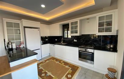 YEŞİLTEPEDE TAM MÜSTAKİL MUHTEŞEM 5+1 SATILIK VİLLA