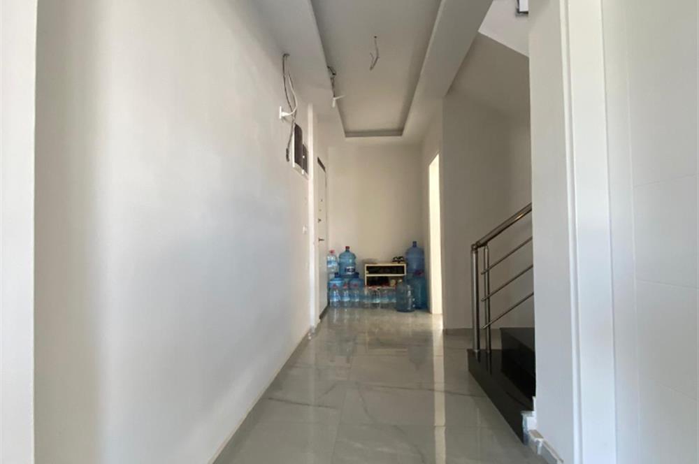 YEŞİLTEPEDE TAM MÜSTAKİL MUHTEŞEM 5+1 SATILIK VİLLA