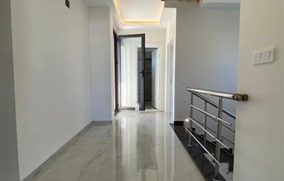 YEŞİLTEPEDE TAM MÜSTAKİL MUHTEŞEM 5+1 SATILIK VİLLA