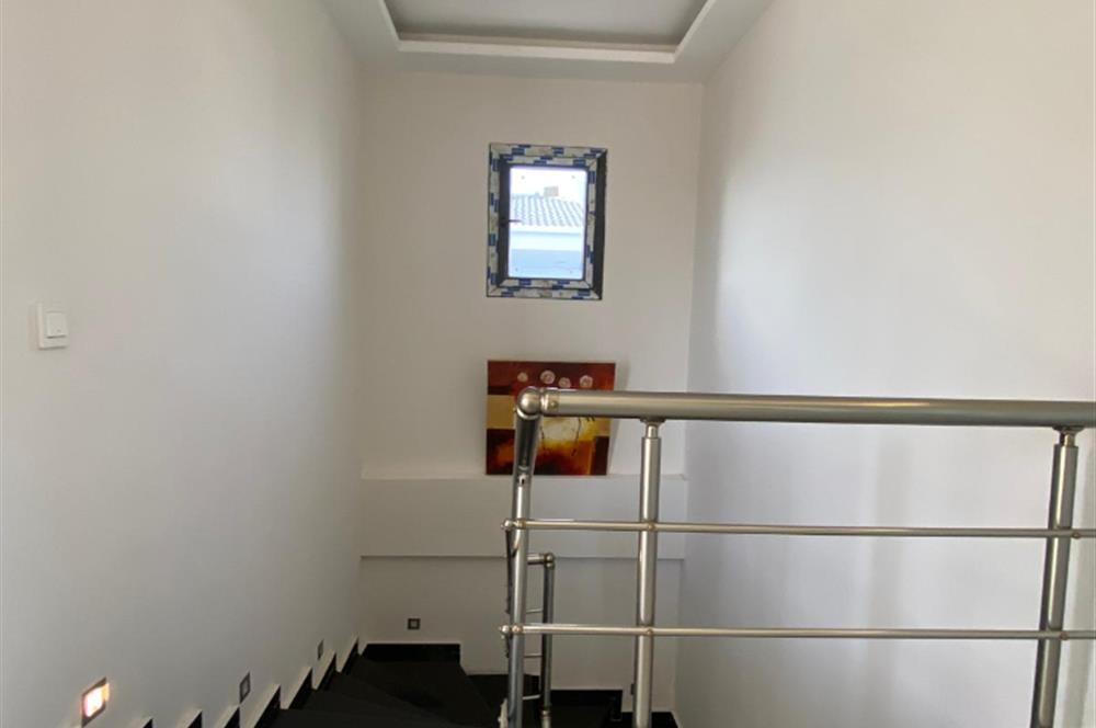 YEŞİLTEPEDE TAM MÜSTAKİL MUHTEŞEM 5+1 SATILIK VİLLA