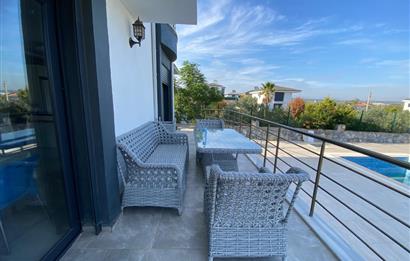 YEŞİLTEPEDE TAM MÜSTAKİL MUHTEŞEM 5+1 SATILIK VİLLA