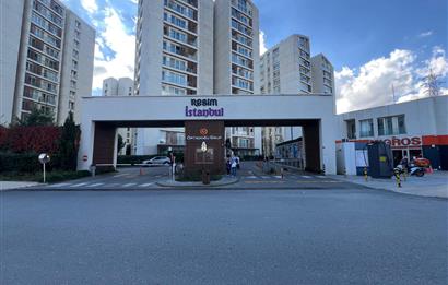 Resim İstanbul Sitesinde Muhteşem 3+1 Bahçe Katı Kiralık Daire