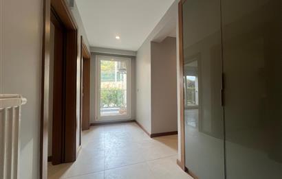 Resim İstanbul Sitesinde Muhteşem 3+1 Bahçe Katı Kiralık Daire