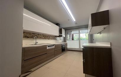 Resim İstanbul Sitesinde Muhteşem 3+1 Bahçe Katı Kiralık Daire