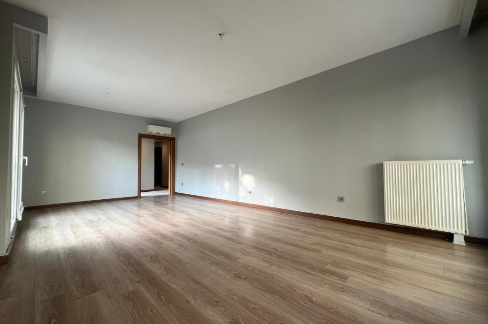 Resim İstanbul Sitesinde Muhteşem 3+1 Bahçe Katı Kiralık Daire