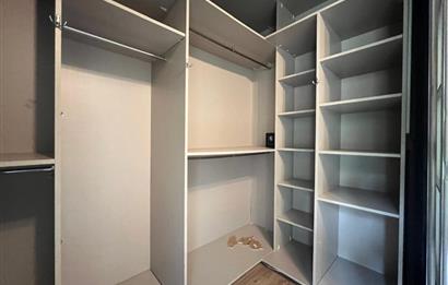 Resim İstanbul Sitesinde Muhteşem 3+1 Bahçe Katı Kiralık Daire