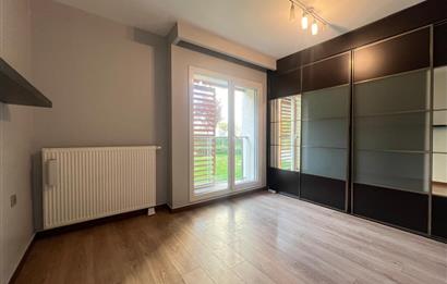 Resim İstanbul Sitesinde Muhteşem 3+1 Bahçe Katı Kiralık Daire