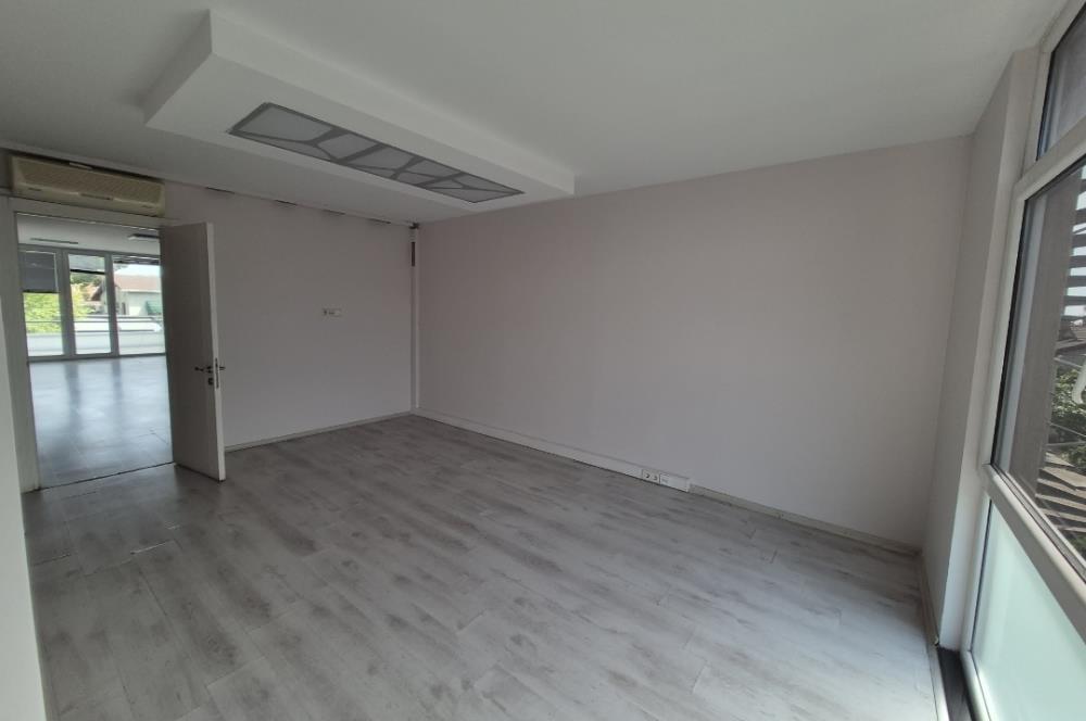 KOŞUYOLU CADDE ÜZERİ, BOŞ NET 400 M2 KOMPLE BİNA TEKLİFLERE AÇIK