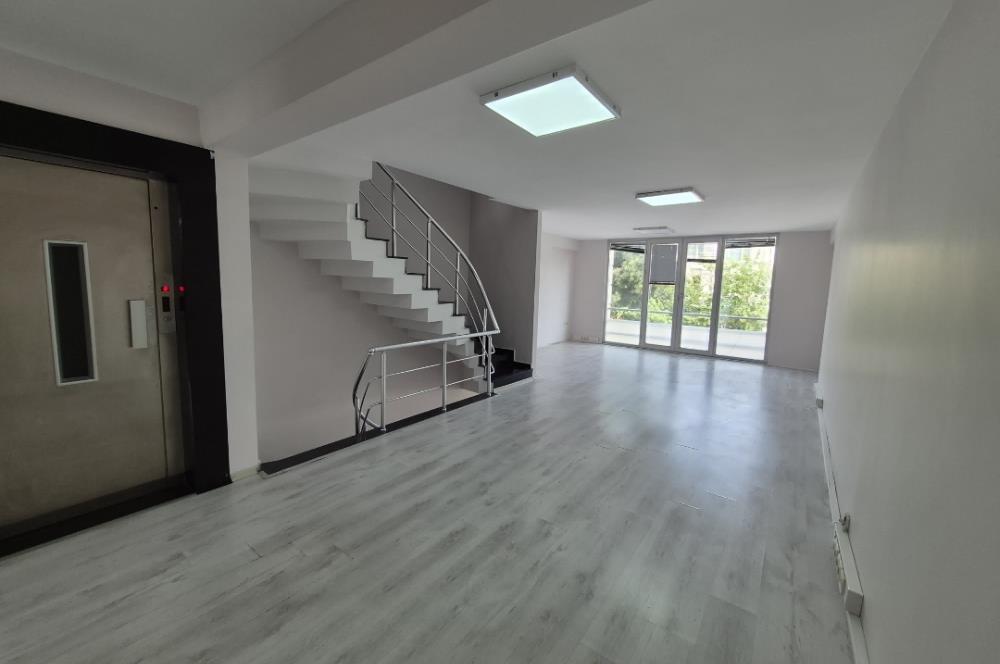 KOŞUYOLU CADDE ÜZERİ, BOŞ NET 400 M2 KOMPLE BİNA TEKLİFLERE AÇIK