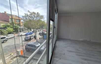 KOŞUYOLU CADDE ÜZERİ, BOŞ NET 400 M2 KOMPLE BİNA TEKLİFLERE AÇIK