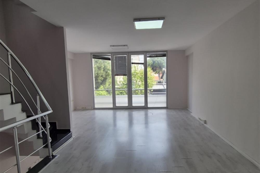 KOŞUYOLU CADDE ÜZERİ, BOŞ NET 400 M2 KOMPLE BİNA TEKLİFLERE AÇIK